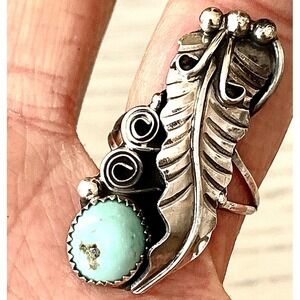 Long Navajo Turquoise Ring Sz 7 Sterling Leaf Feather Signed RM Native American